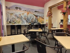 Retail in Madrid, Madrid for lease Interior Photo- Image 2 of 5