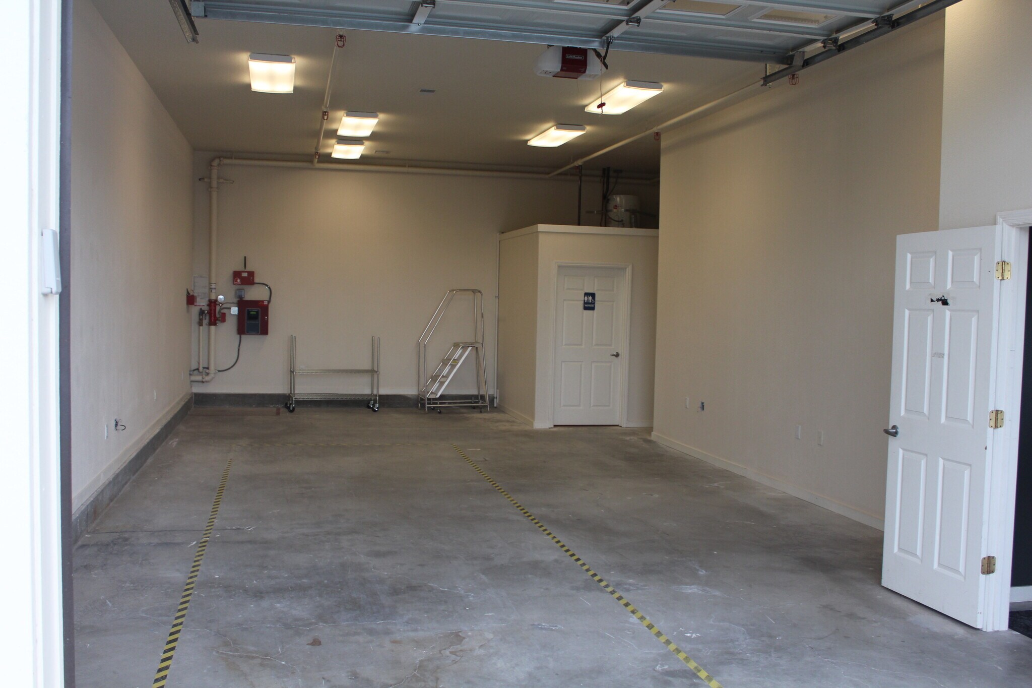 169 Stanford Ave, Half Moon Bay, CA 94019 Flex for Lease