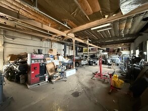 Barron Blvd, Grayslake, IL for lease Building Photo- Image 2 of 3