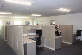 54 Holman Rd, Plymouth, MA for lease Interior Photo- Image 1 of 14