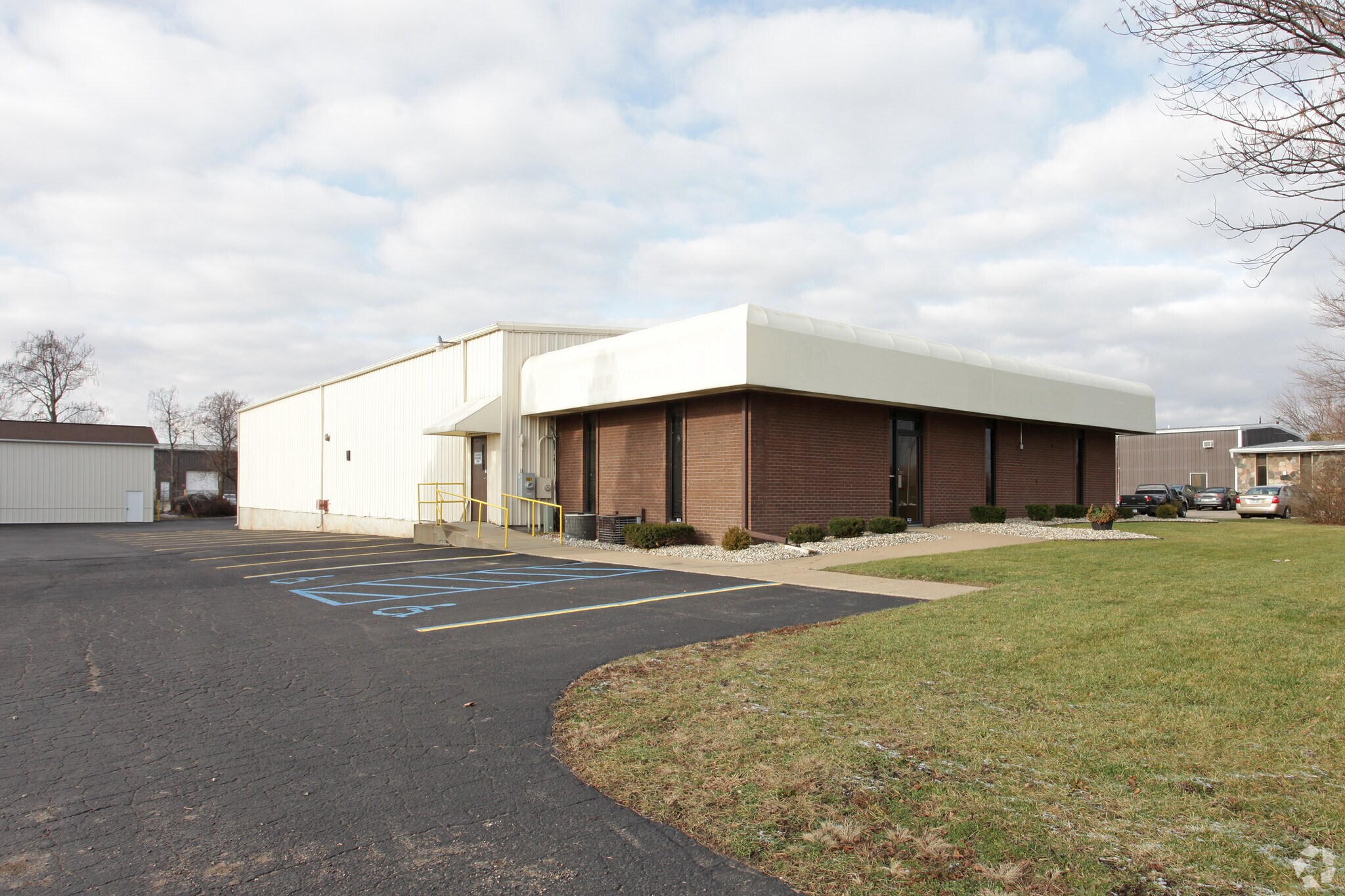 4551 Dickman Rd, Battle Creek, MI for sale Primary Photo- Image 1 of 1