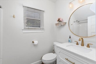 136-140 W 3rd Ave, Escondido, CA for sale Interior Photo- Image 2 of 33