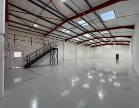 St Johns Ln, Bristol for lease Interior Photo- Image 1 of 1