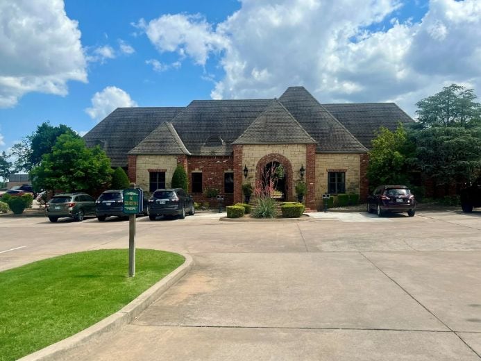 1300 E 9th St, Edmond, OK for lease - Building Photo - Image 1 of 4