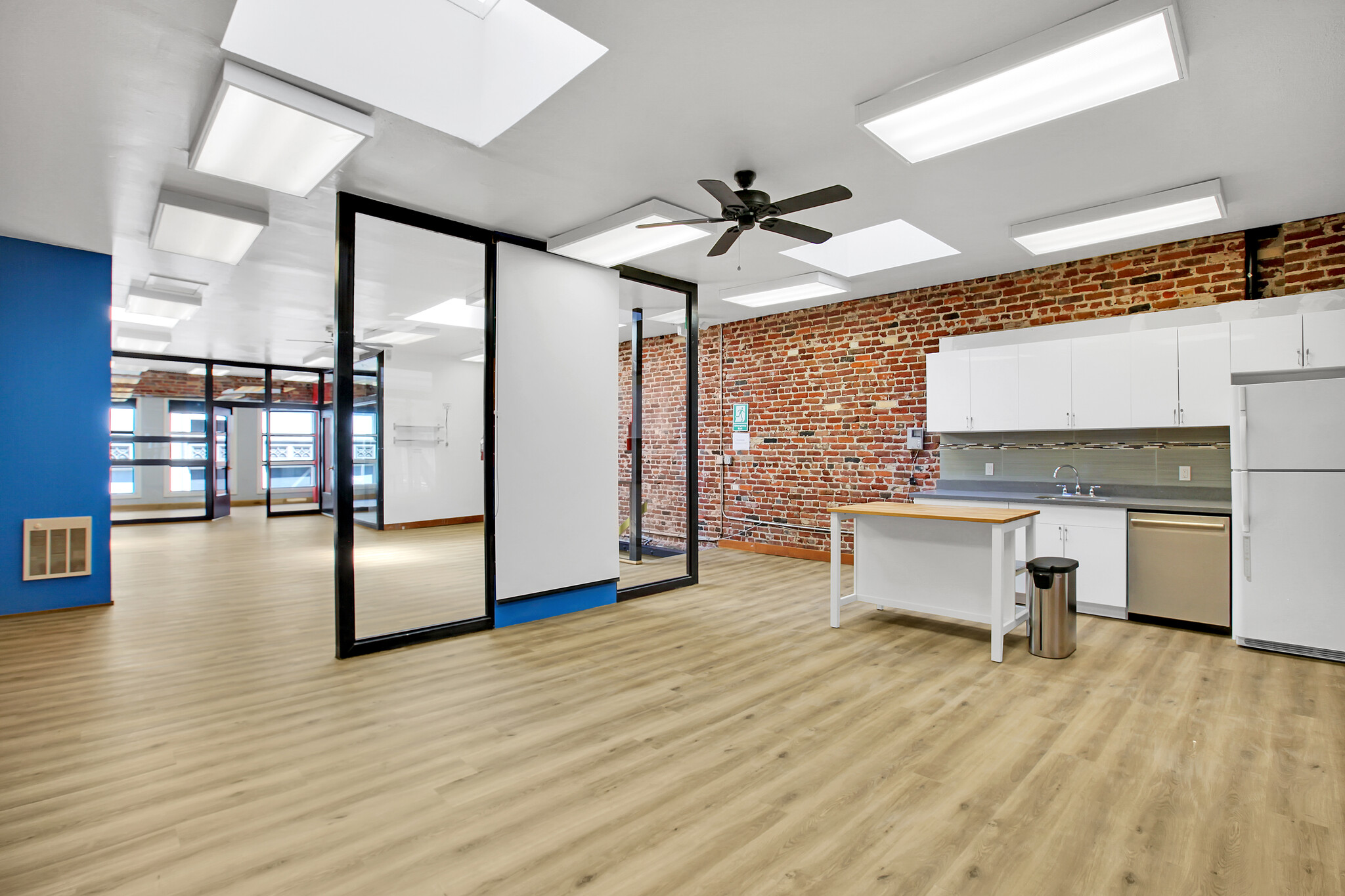 209-211 Kearny St, San Francisco, CA for lease Interior Photo- Image 1 of 13