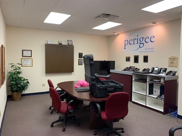 1092-1112 N Meridian Rd, Youngstown, OH for lease - Interior Photo - Image 3 of 13