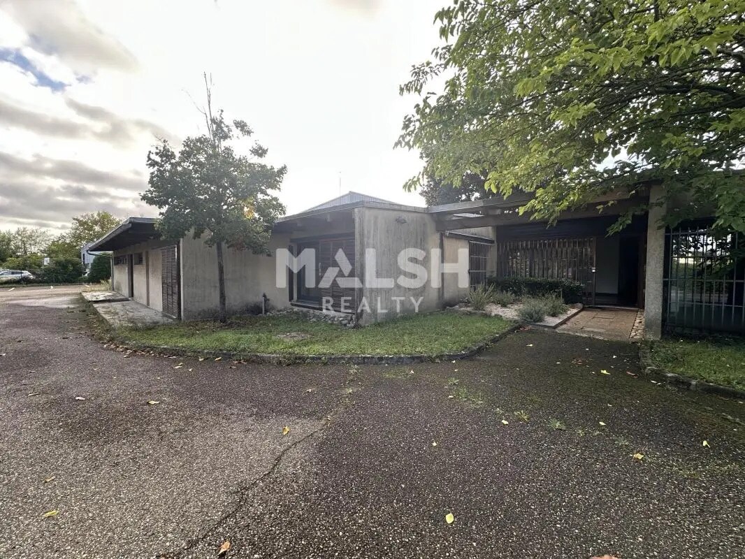 Office in Rillieux-la-Pape for lease Building Photo- Image 1 of 16