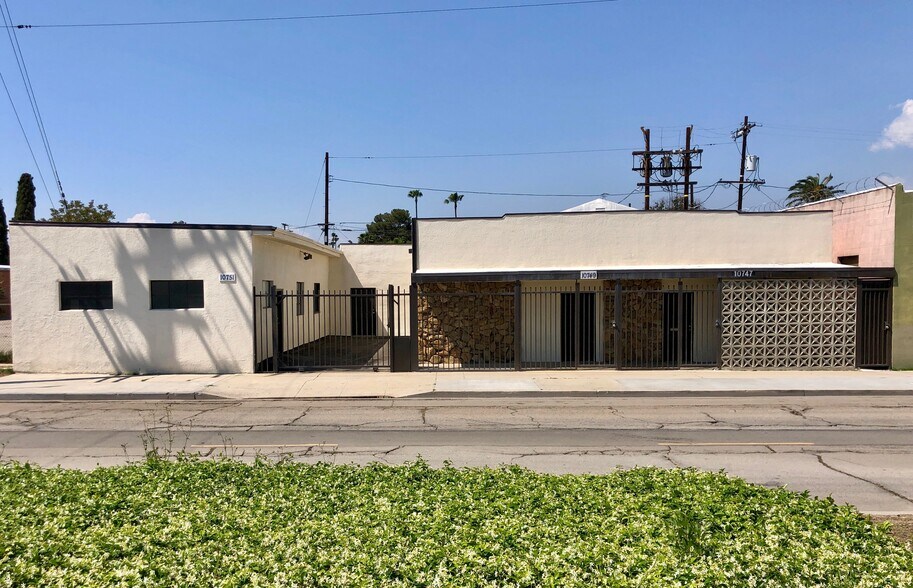 10751 Chandler Blvd, North Hollywood, CA for sale - Building Photo - Image 1 of 1