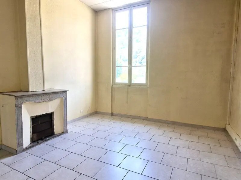 Office in Drap for lease Building Photo- Image 1 of 8