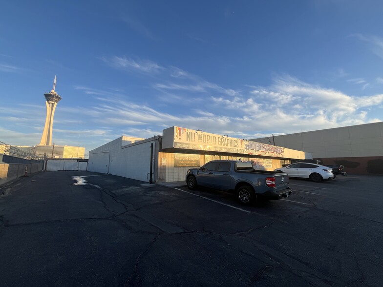 1801-1807 Western Ave, Las Vegas, NV for sale - Building Photo - Image 3 of 14