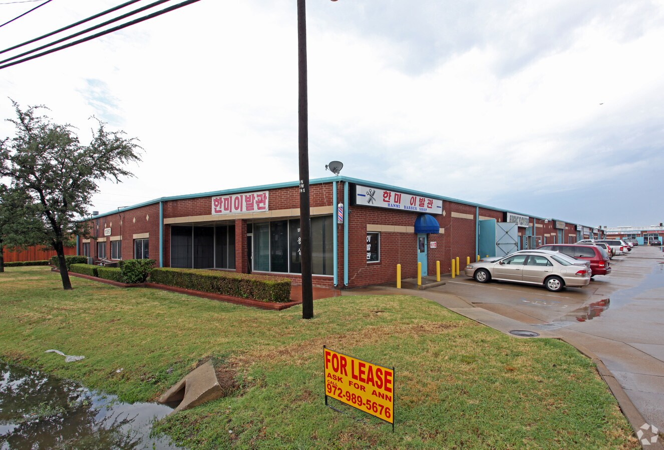 11363 Denton Drive Dallas, TX for Sale