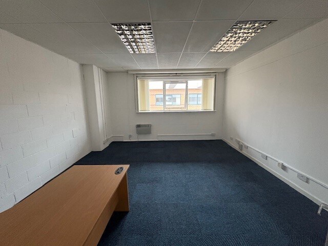 Price St, Birkenhead for lease - Interior Photo - Image 2 of 10