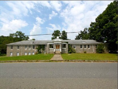 410 McConnell St, Jefferson, NC for sale - Primary Photo - Image 1 of 1