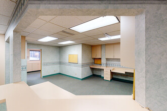 830 W High St, Lima, OH for lease Interior Photo- Image 2 of 5