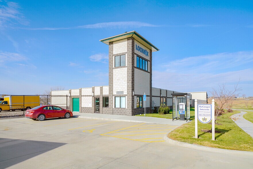 600 Interstate Pky, Waukee, IA for sale - Primary Photo - Image 1 of 1