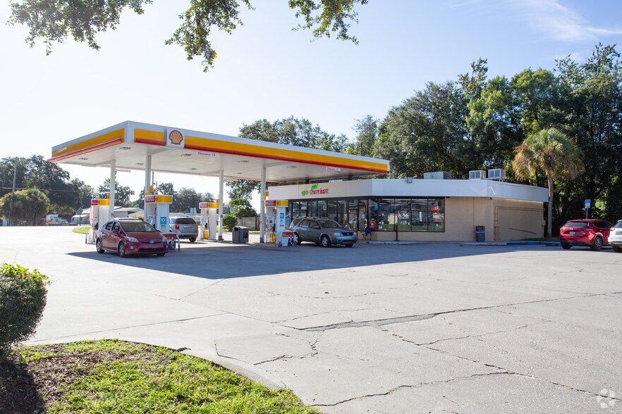 3944 Gall Blvd, Zephyrhills, FL 33541