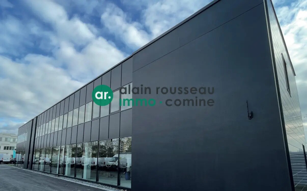 Office in Angers for lease Building Photo- Image 1 of 4