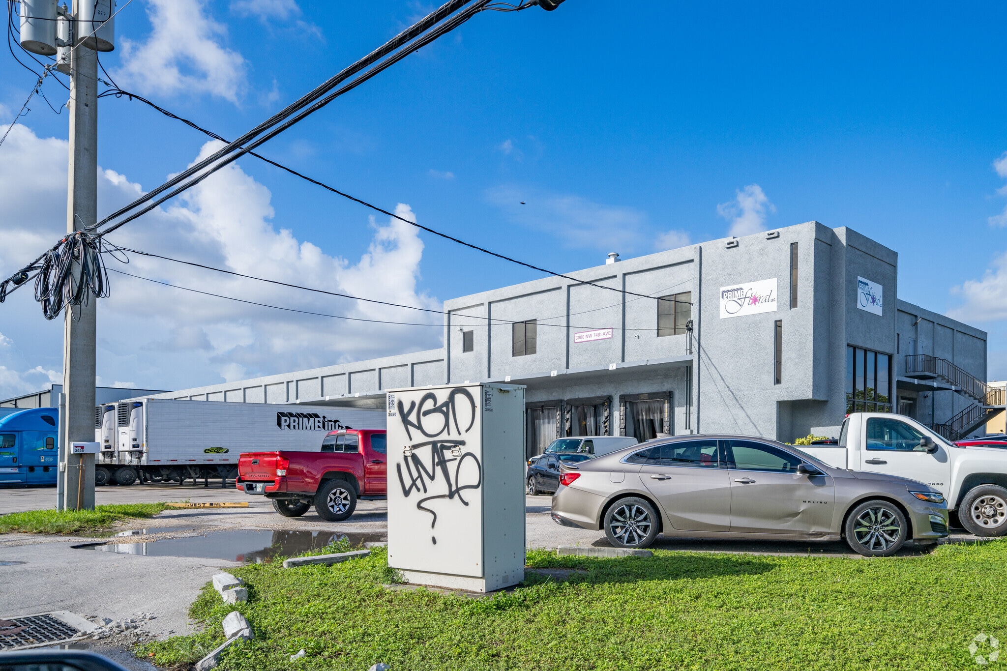 2980 NW 74th Ave, Miami, FL for lease Primary Photo- Image 1 of 4
