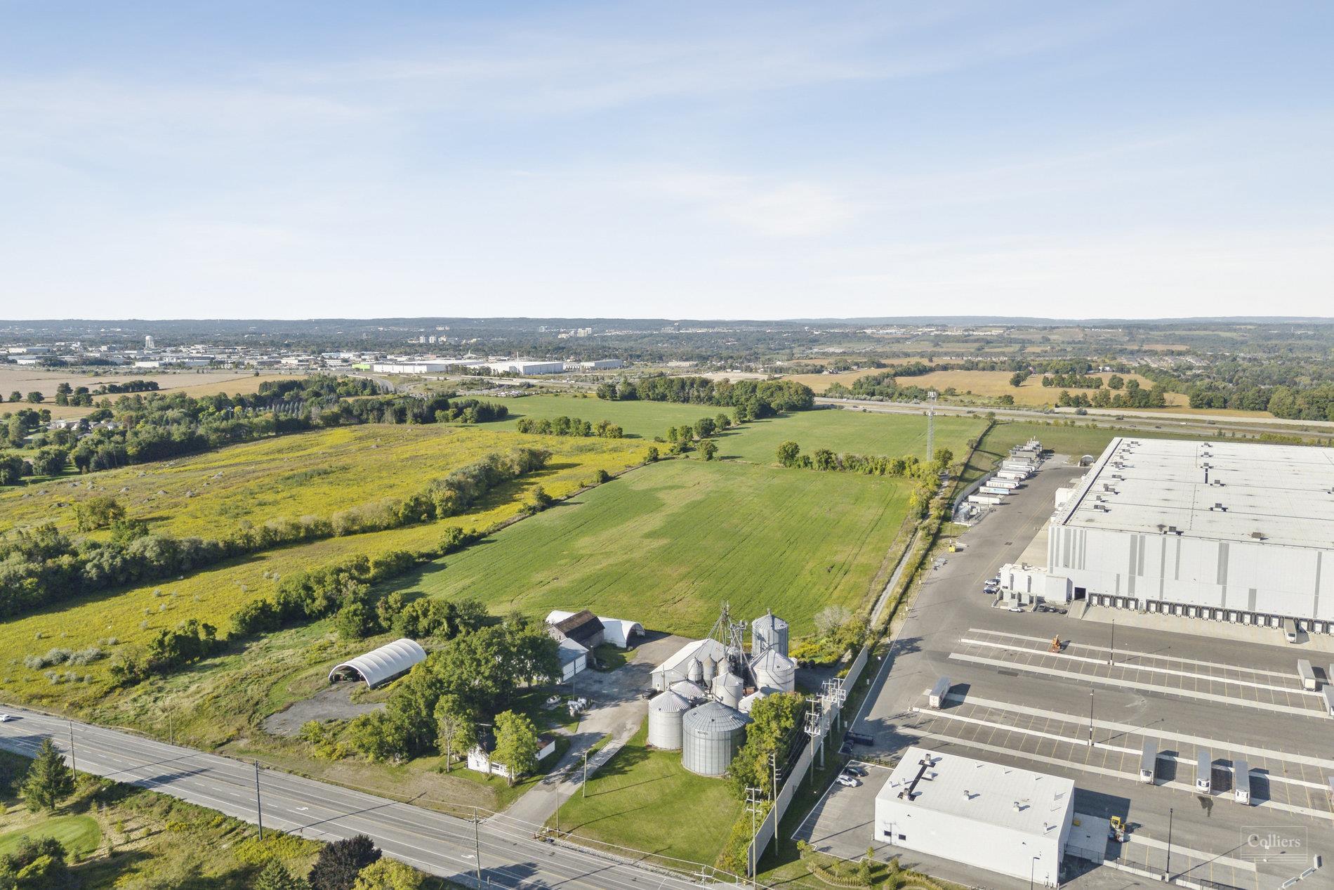 18442 Woodbine Av, Sharon, ON for sale Primary Photo- Image 1 of 2