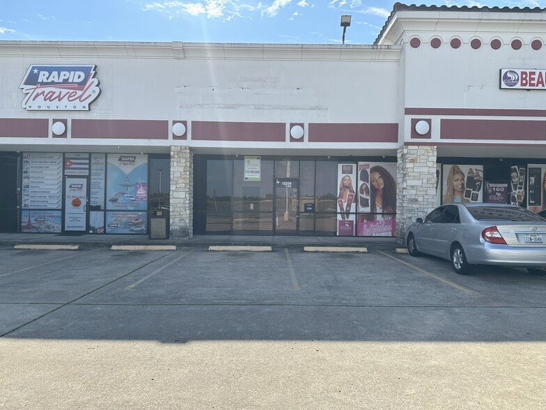 15209 Westheimer Rd, Houston, TX for lease - Building Photo - Image 2 of 4