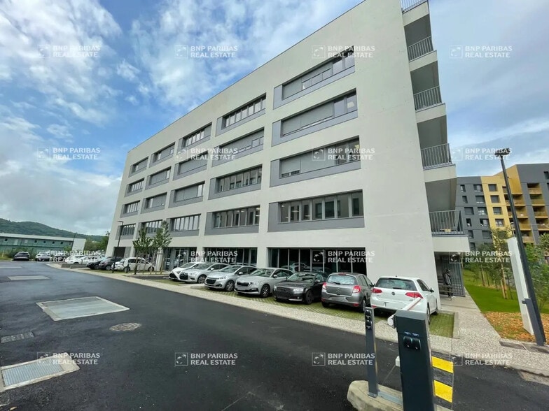 Office in Échirolles for lease - Building Photo - Image 1 of 15