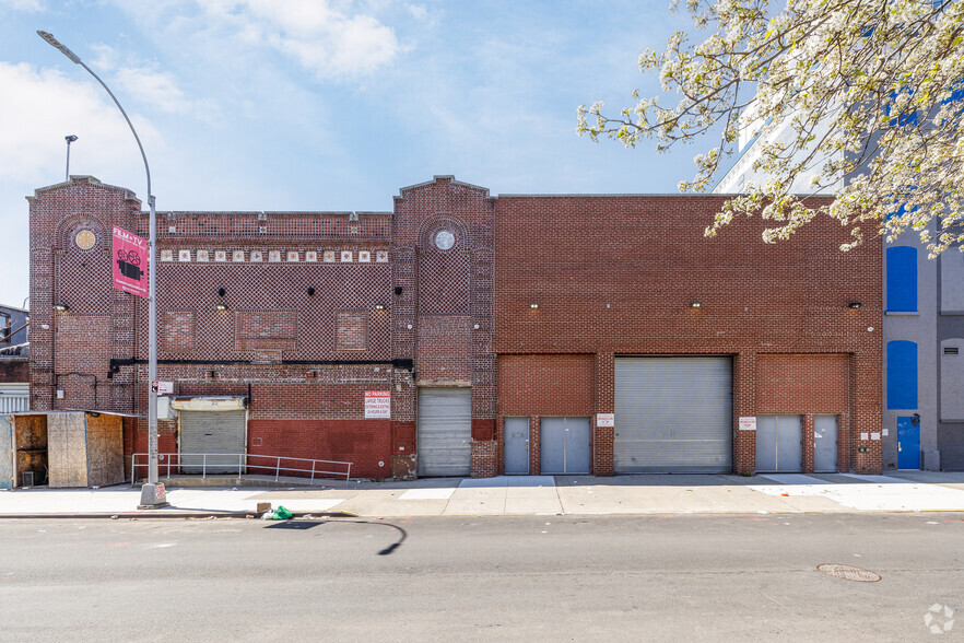 302 Sheffield Ave, Brooklyn, NY for sale - Building Photo - Image 2 of 7