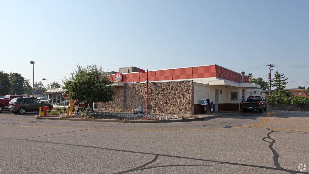 4227 Bridgetown Rd, Cincinnati, OH for sale - Primary Photo - Image 1 of 3