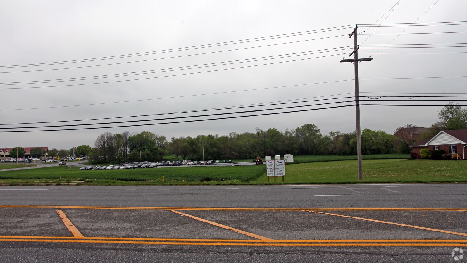 Robinwood Dr, Hagerstown, MD 21742