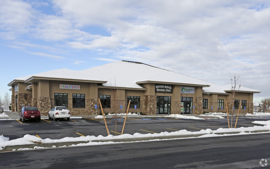 1407 N 2000 W, Clinton, UT for sale - Primary Photo - Image 1 of 1