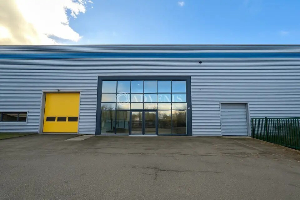 Location Local d'activités 947 m² à 3 990 m² - Photo 1