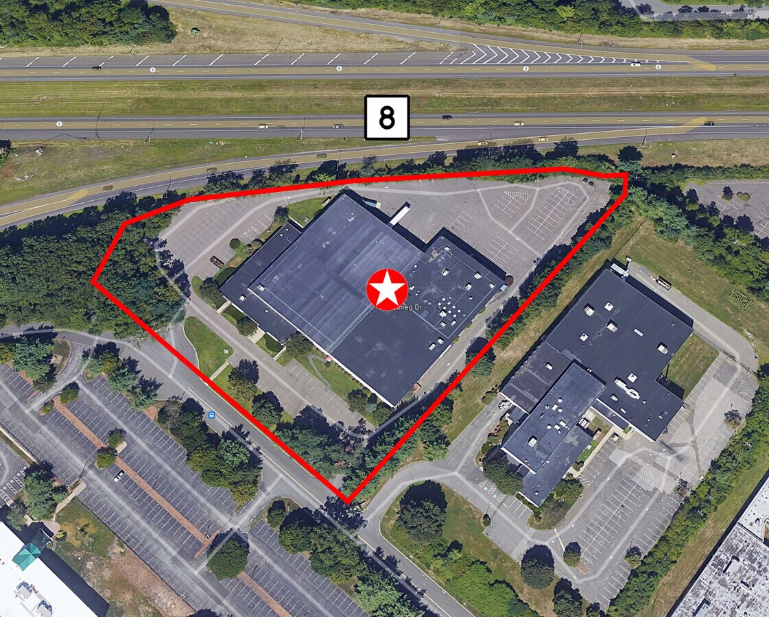 30 Nutmeg Dr, Trumbull, CT 06611