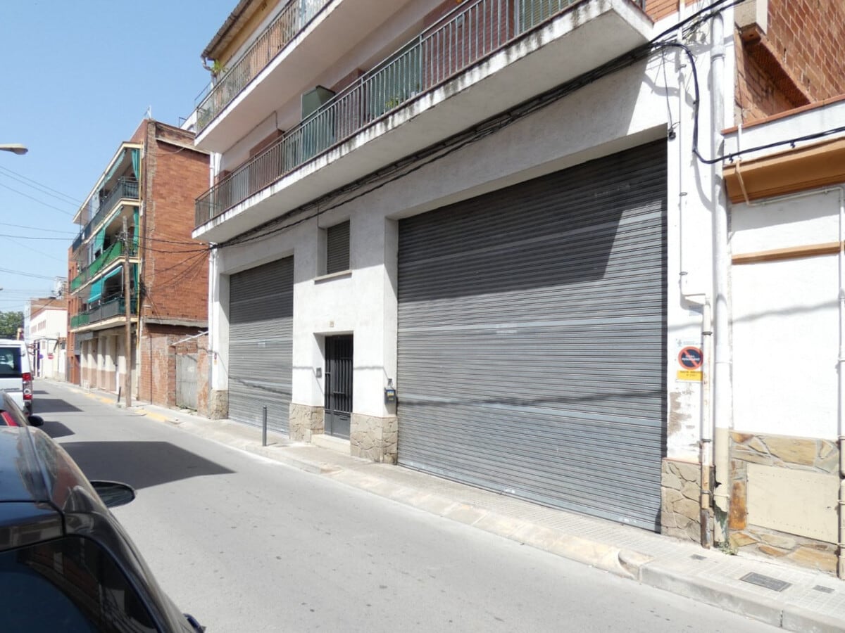 Cerdanyola del Vallès, BAR 08290 -  -  - Floor Plan - Image 1 of 3