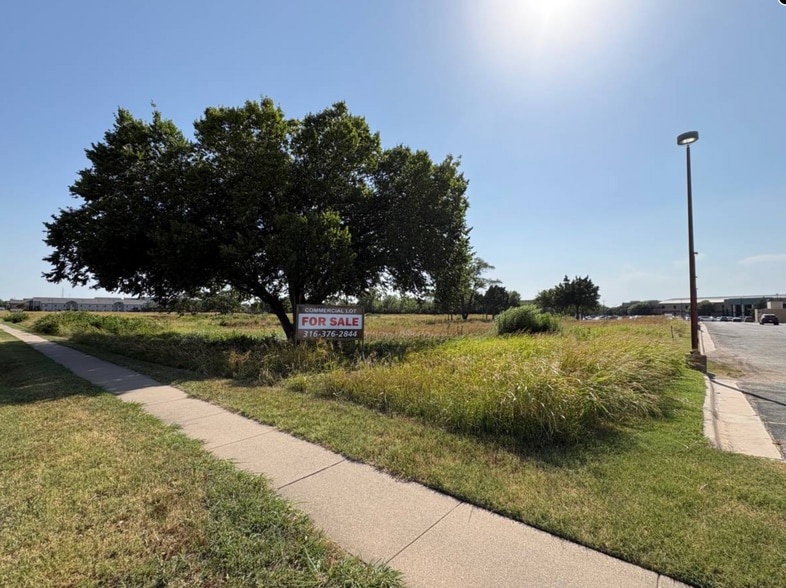 187 S Webb Rd, Wichita, KS for sale - Building Photo - Image 3 of 12