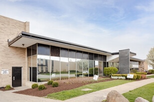 1810 Estes Ave, Elk Grove Village IL - Warehouse