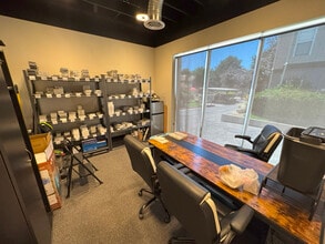 1262 E Vine St, Murray, UT for lease Interior Photo- Image 2 of 10