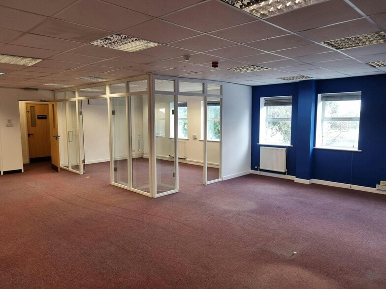 Dominion Rd, Bournemouth for lease - Building Photo - Image 3 of 7