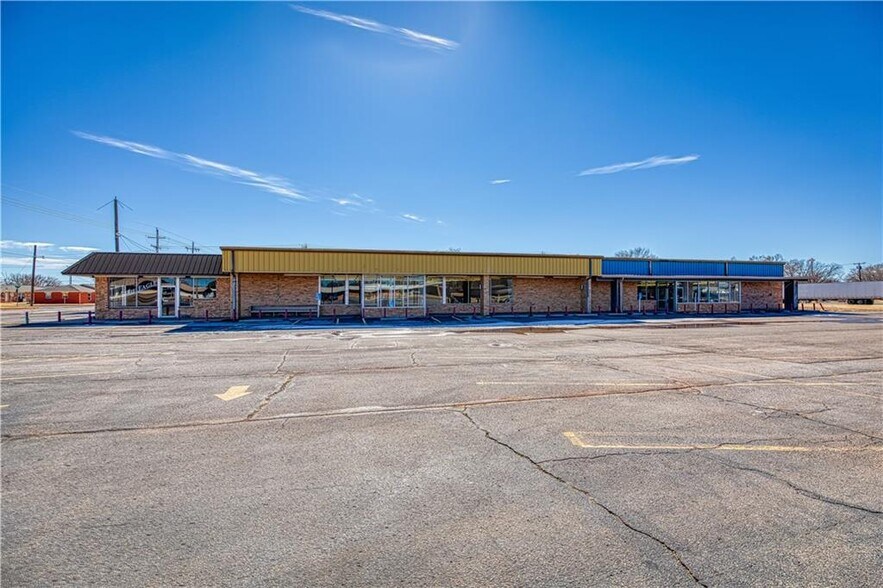 316 NE Highway 66, Sayre, OK 73662