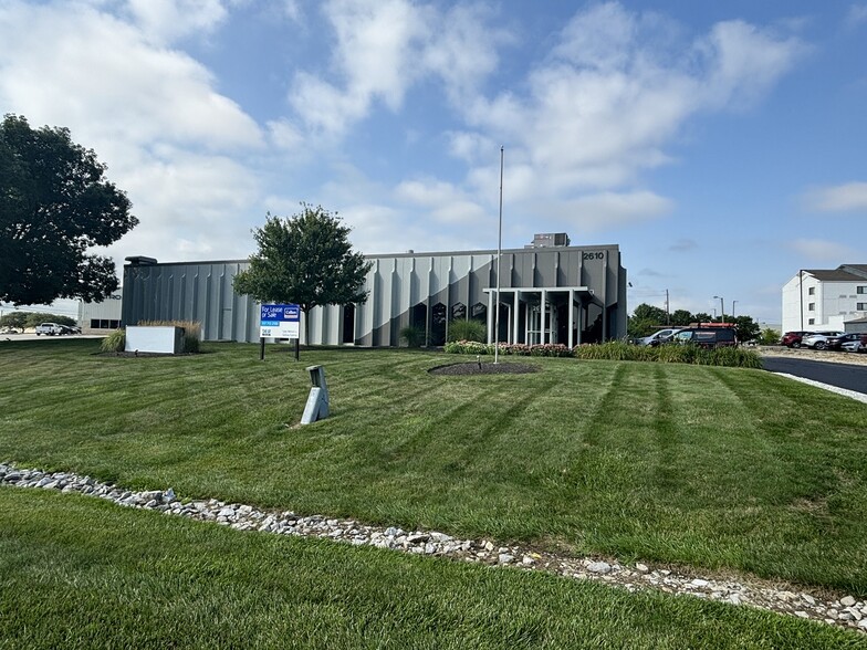 2610 Fortune Cir E, Indianapolis, IN for lease - Building Photo - Image 1 of 5