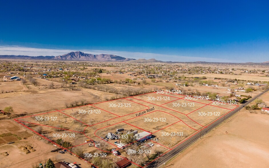 989 Hawksnest Trl, Chino Valley, AZ for sale - Building Photo - Image 2 of 10