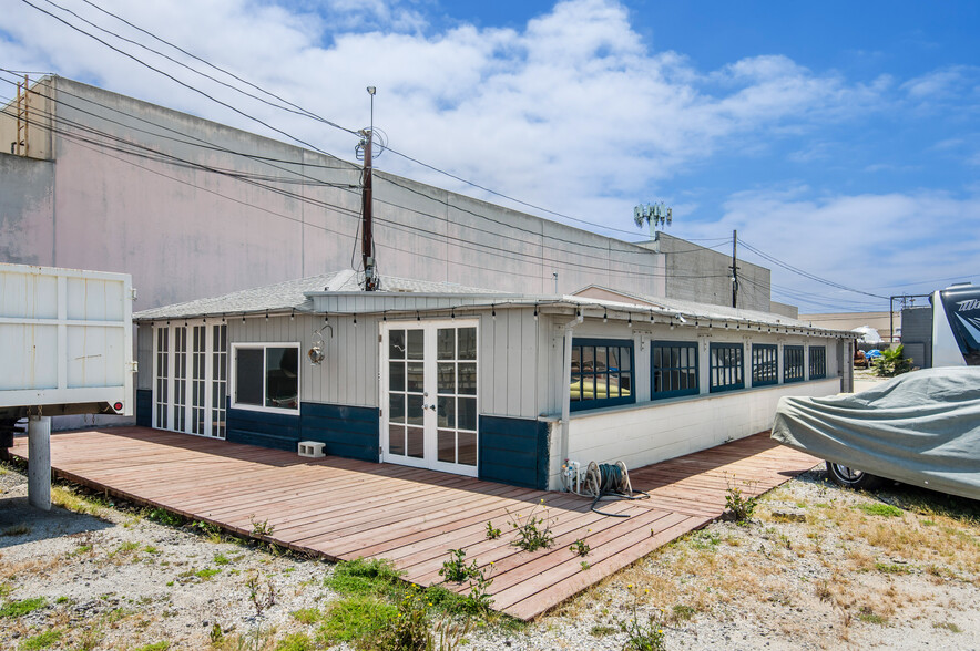 141 E 16th St, Costa Mesa, CA for sale - Primary Photo - Image 1 of 1