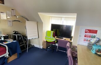 51A-51 High St, Ruislip for lease Interior Photo- Image 2 of 4