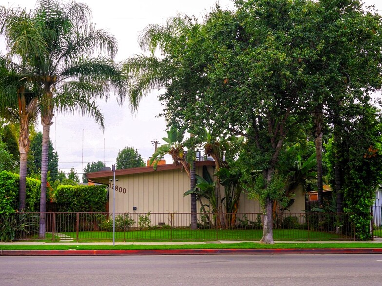 12800 Oxnard St, North Hollywood, CA for sale - Primary Photo - Image 1 of 8