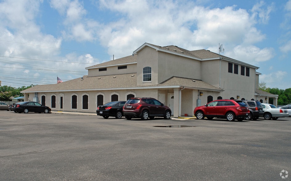 5034 Holly Rd, Corpus Christi, TX 78411 Office for Lease