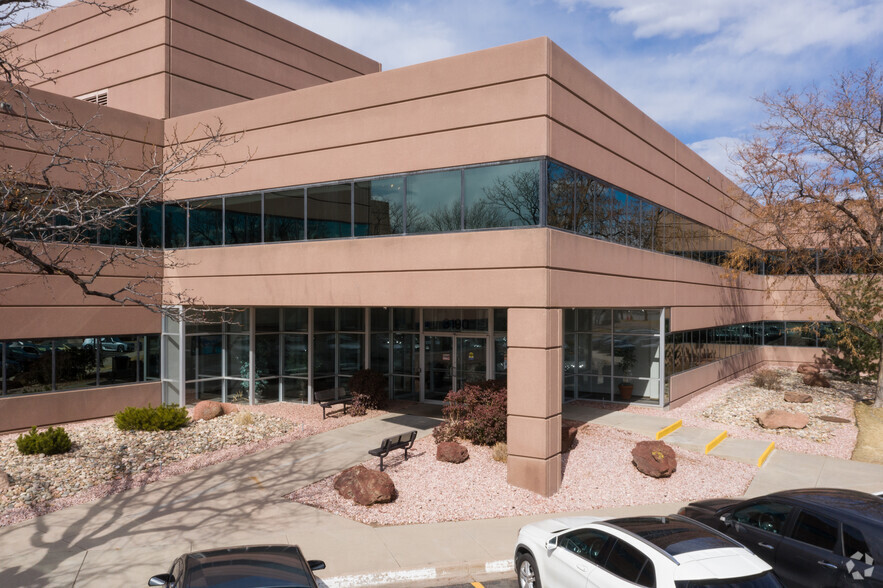 3190 S Wadsworth Blvd, Lakewood, CO for lease - Building Photo - Image 3 of 11