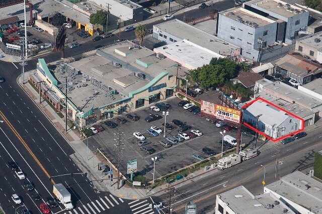 8905 Venice Blvd, Los Angeles, CA for lease Building Photo- Image 1 of 7