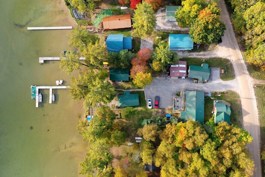 11585 Ramsdam Rd, Manistique, MI 49854 Thunder Lake Cabins