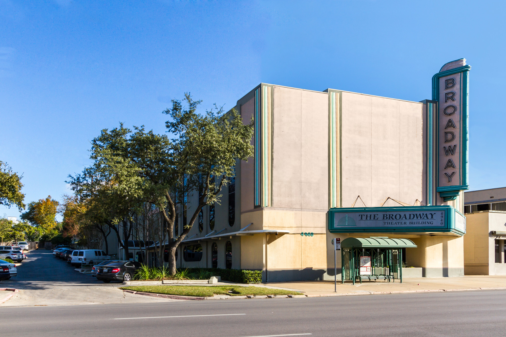 4940 Broadway St, San Antonio, TX for lease Building Photo- Image 1 of 10