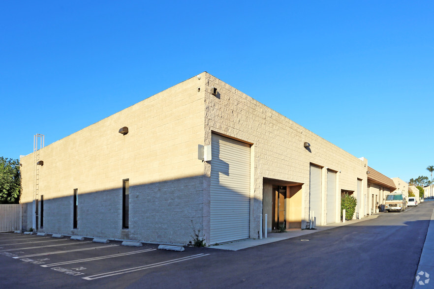 12734 Branford St, Pacoima, CA for lease - Primary Photo - Image 1 of 16