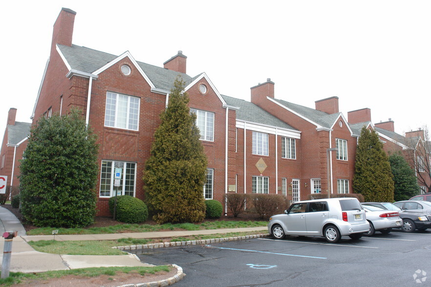 312-324 Courtyard Dr, Hillsborough, NJ for sale - Primary Photo - Image 1 of 15