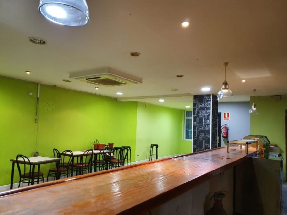 Retail in Salamanca for sale Building Photo- Image 1 of 12